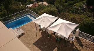 Гостевой дом Гостевой дом Тихий дворик Ялта-1