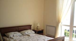 Гостевой дом Гостевой дом Тихий дворик Ялта Семейный номер -2